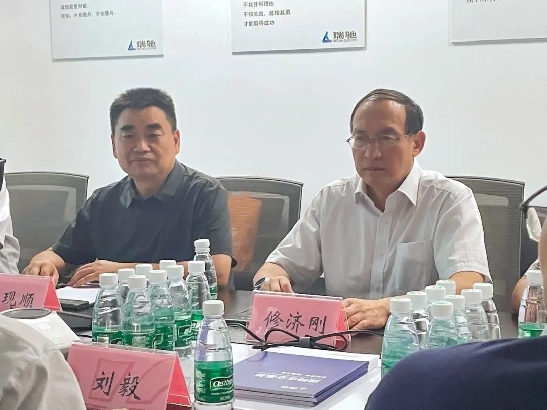 1695889100178761.jpg 640 (3).jpg