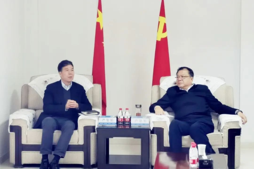 嚴(yán)鑒鉑董事長率隊拜訪西安交通大學(xué)