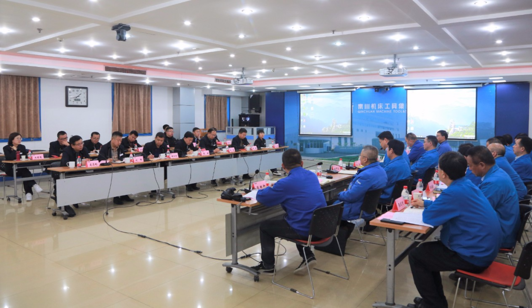 陜西延長石油機(jī)械裝備制造有限公司執(zhí)行董事、總經(jīng)理張博一行到秦川集團(tuán)交流座談