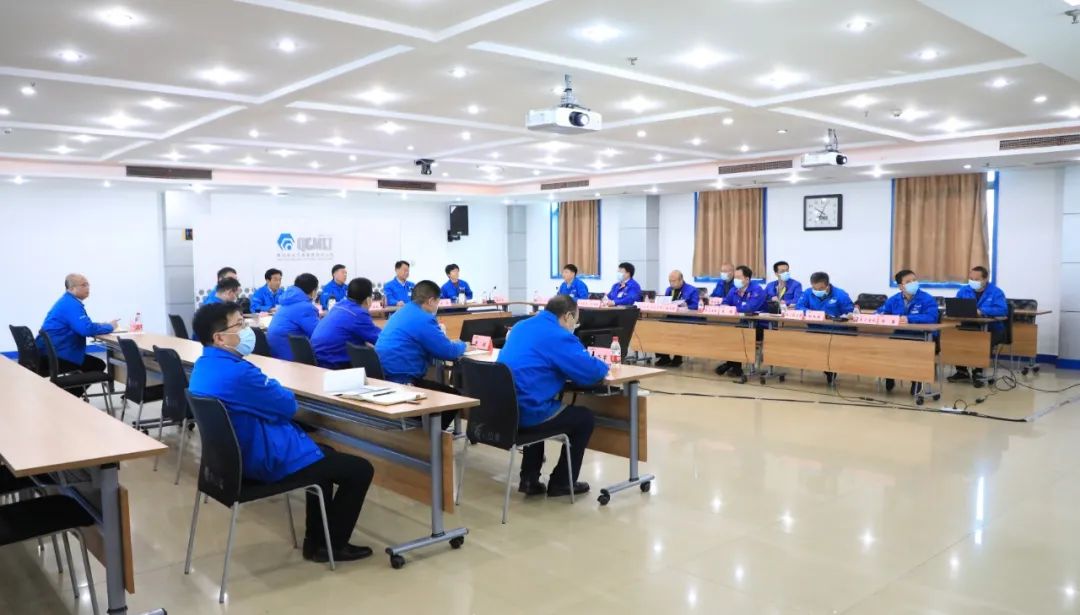 嚴鑒鉑：鼓足干勁 協(xié)同作戰(zhàn) 沖刺既定目標任務(wù)