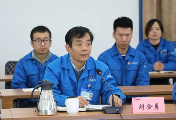 【群團(tuán)工作】秦川機(jī)床本部團(tuán)委組織召開“話青春?談奮進(jìn)?勇?lián)?dāng)”青年職工座談會(huì)